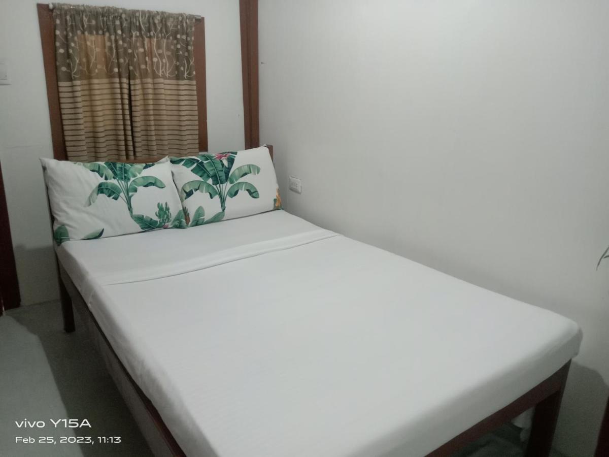 Vincent Lloyd'S Guestroom San Vicente  Kültér fotó